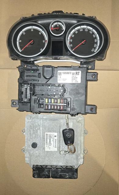 Calculateur Moteur (ECU) OPEL CORSA D 1.3 CDTI - Ref. 55568383KZ - Vierge à Programmer