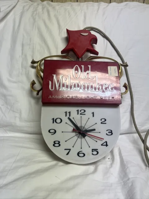 Vintage 1962 Old Milwaukee Beer Light Up Sign & Clock