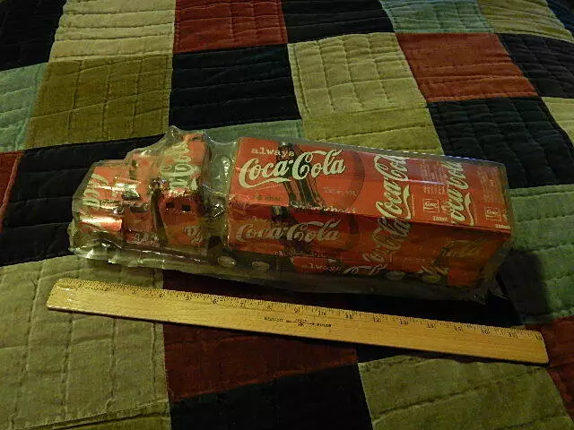 '90's Always Coca-Cola ~ Aluminum Semi Delivery Truck ~ Coke Can "18 Wheeler" ~