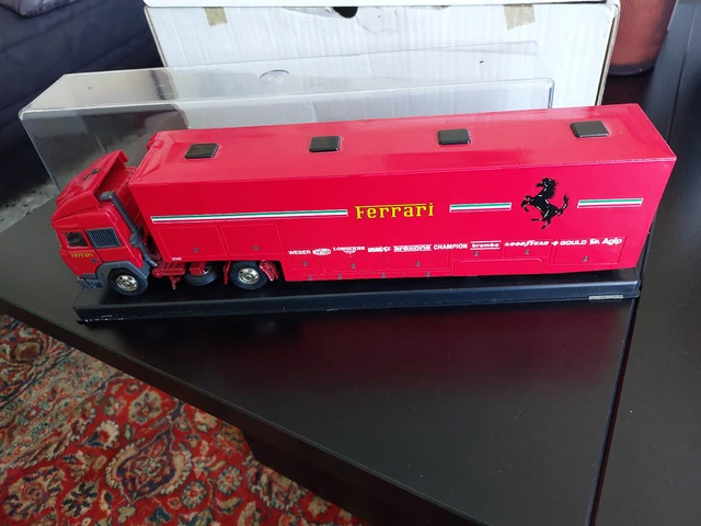 diorama camion iveco de la scuderia
