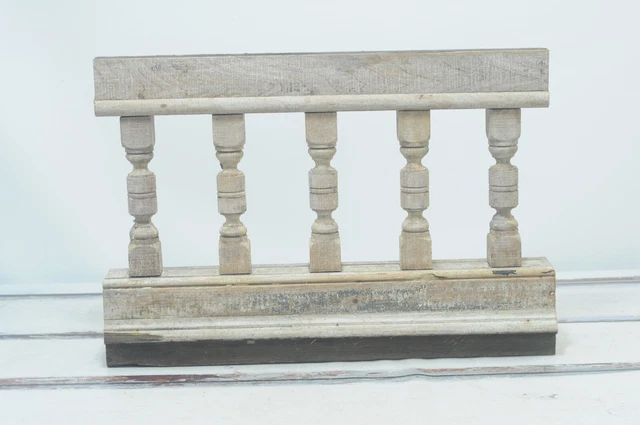 Antique . Turned Balustrade Spindle Porch Rail Architectural Salvage 5 Spindles