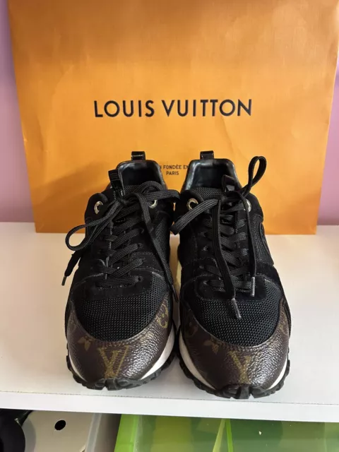 Louis Vuitton Run Away sneakers white mesh monogram 9.5 US 39.5 EUR CL1118 *