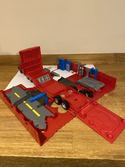 MACK HAULER Transforming Bachelor Pad W Track Connectors Disney Pixar Cars 22.99 PicClick UK