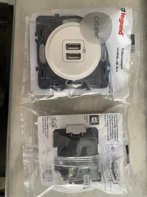 Double chargeur USB Type-A + Type-A Legrand CELINE 3A  15.0W