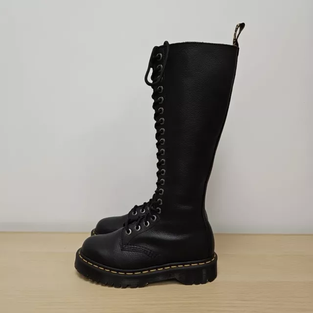 Dr martens 1b60 black smooth hotsell