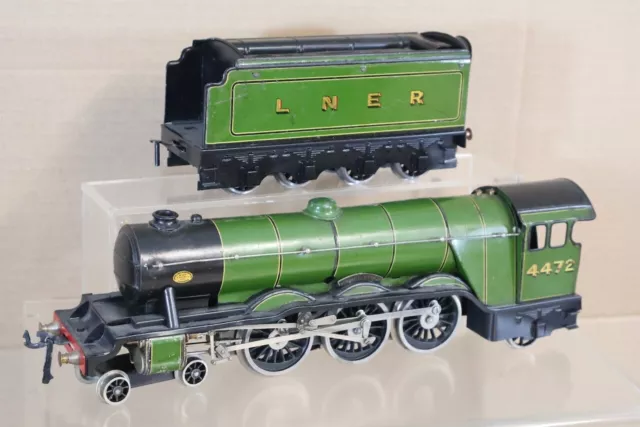 BASSETT LOWKE O GAUGE 3 RAIL LNER 4-6-2 CLASS A3 LOCO 4472 FLYING SCOTSMAN oi