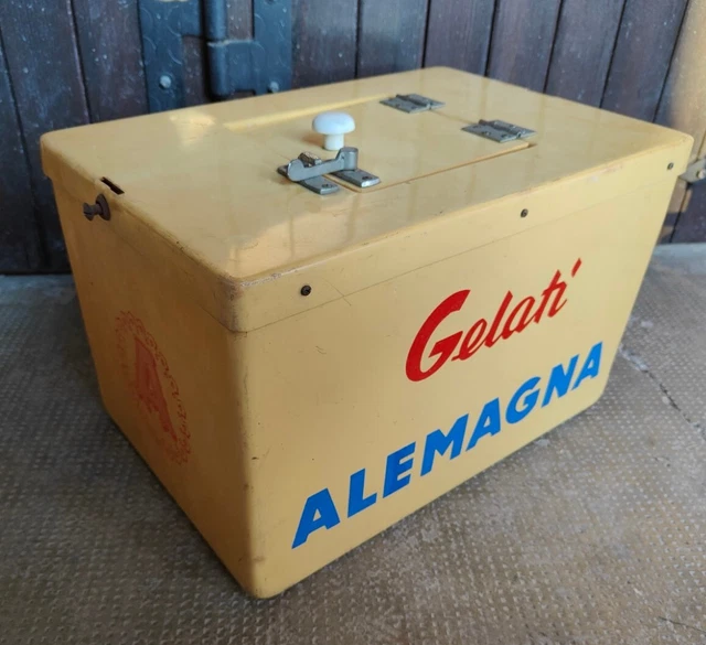 German Ice Cream Advertising Portable Refrigerator Food Holder