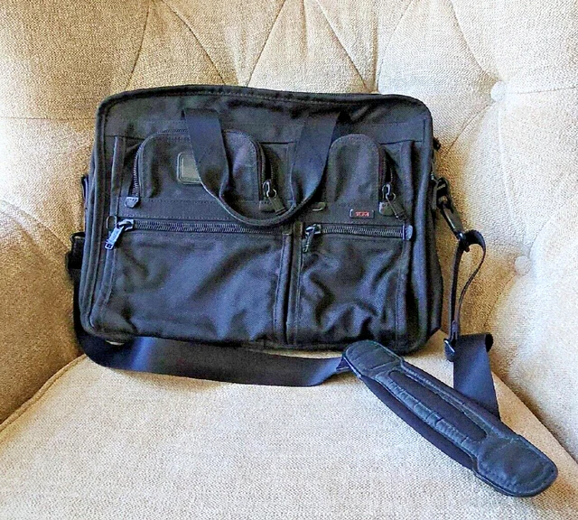 Tumi Alpha 2 Expandable Briefcase Laptop Bag  Nylon 26141DH