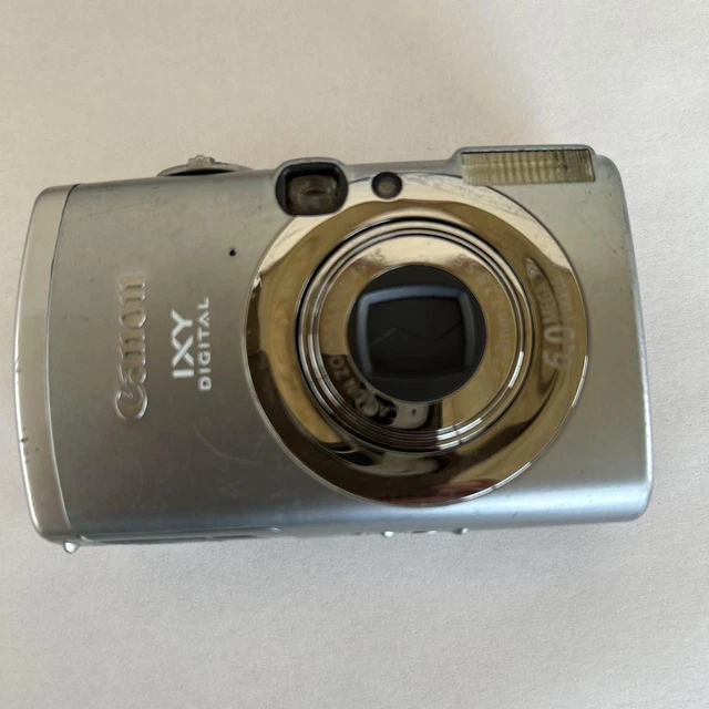 【美品】Canon IXY DIGITAL 800 IS Canon IXY 800 is silver compact digital camera Digital
