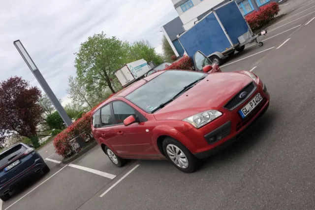 Ford Focus Kombilimousine in orange 2007 Hauptuntersuchung 02.2025 gepflegter Zu