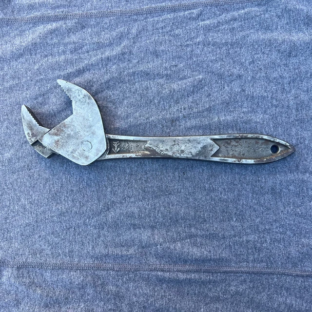 VINTAGE ADJUSTABLE WRENCH Saxon Germany Unusual Mechanism 5½" long