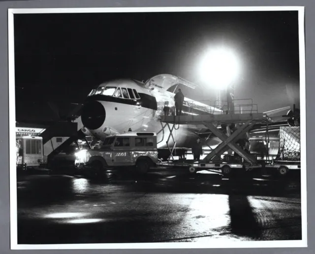 British European Airways Cargo Vickers Vanguard Merchantman Original Bea Photo 2