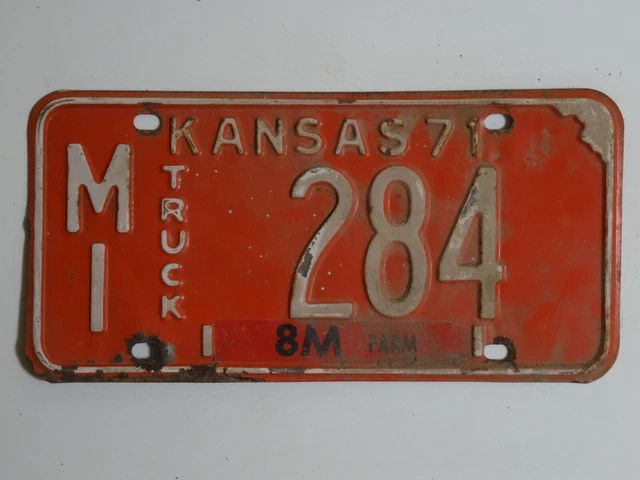 1971 Kansas MI TRUCK 284 License Plate / American Number Plate