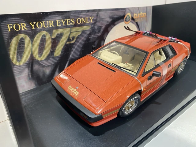 MotorMax FORD MUSTANG CONVERTIBLE JAMES BOND GOLDIFINGER