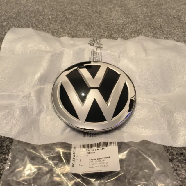 Volkswagen Passat B7 Front Grille R Line Emblem Badge 3AA853948FXC NEW  GENUINE