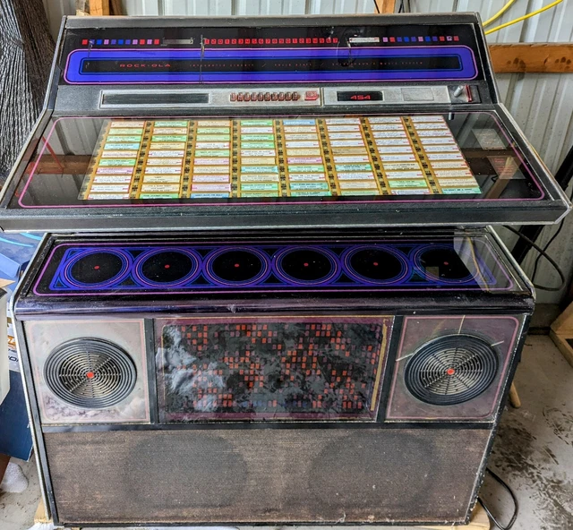 1974 Rock-Ola Model 454 Jukebox Stocked With 45s