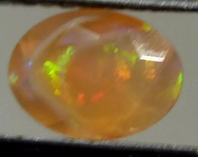 .77ct Mexican Precious Opal With Surface Color Play Oval 8x6mm WoW *$1NR*