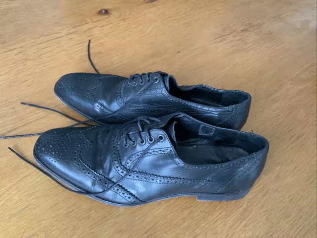 Tate online wingtip shoe