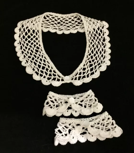 Vintage style crochet collar and cuffs Retro decoration Boho accessory Cotton