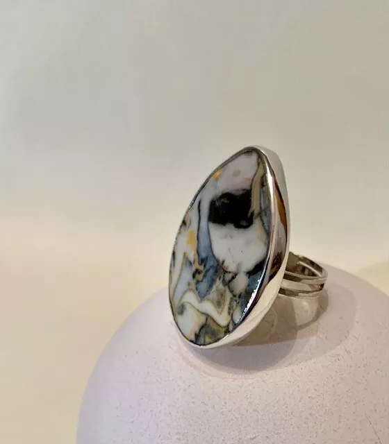 Anillo de Porcelana Esmaltada. Joyería Artesanal. Envío Gratis. Producto Nuevo.