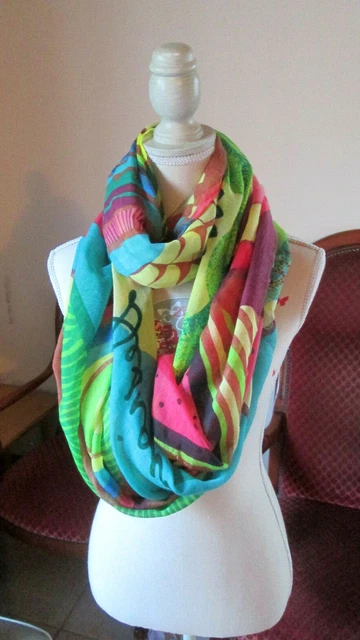 Écharpe Desigual Lyra Rectangle Multicolor Fuchsia - Motif Floral, 100% Polyester