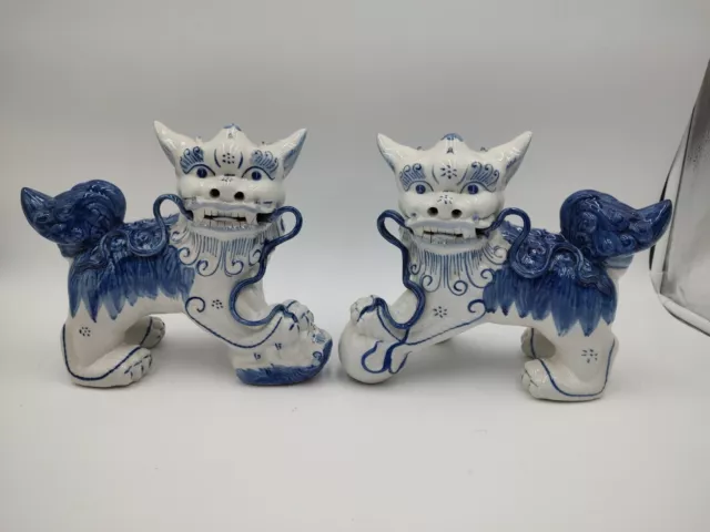 Vintage Pair Foo Dog Statue Blue White Chinese Shi Lions Guardian  Chinoiserie