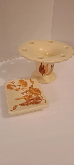 Vintage Royal Haeger  Bathroom Set. Soap dish & toothbrush holder