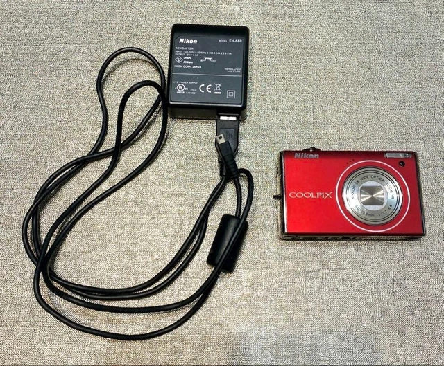 NIKON COOLPIX S640 Prime Red Digital Camera w/Charger