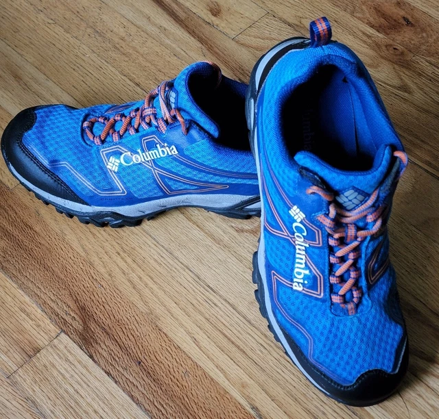 Columbia pine bluffs omni tech shoes top