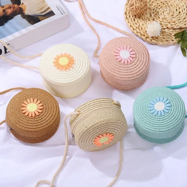 Woven Straw Woven Bag Shell Shape Rattan Woven Bag Personalized Acrylic Chain Shoulder Bag