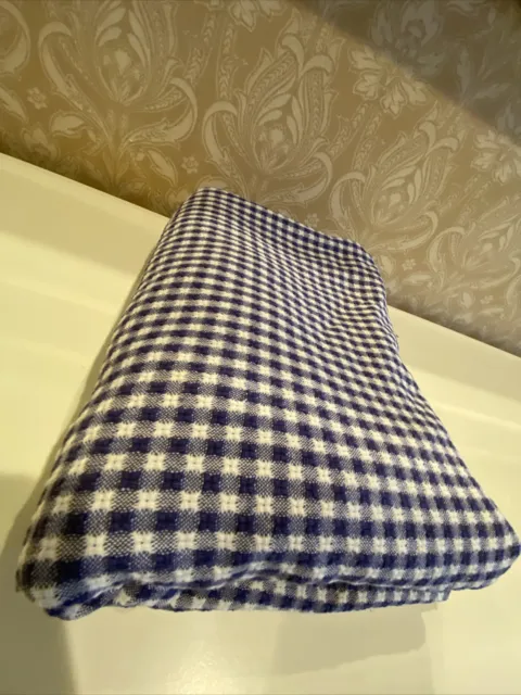 NEW Unbranded Blue & White Checkered Woven Oval Tablecloth