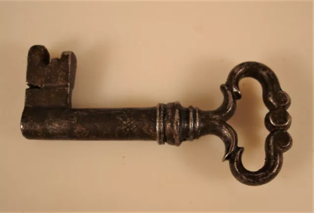 Antica chiave iron skeleton key Clef Schlüssel llave, Italia, XVIII Secolo 3