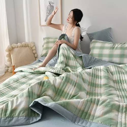 Simple Plaid Quilt Comforter Air-Condition Blanket Soft King Size Quilt Duvet