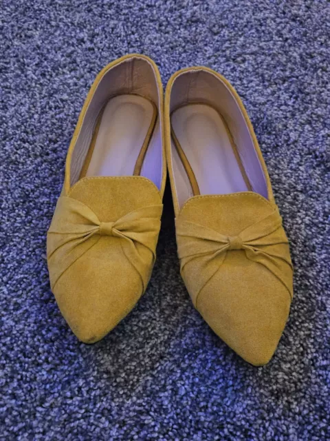 Women's Gold Suede Pointy Ballet Flats Bows Size 8 (41) 3