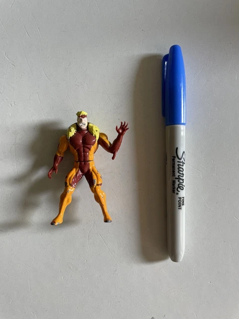 MARVEL HEAVY METAL HEROES SABERTOOTH DIE CAST METAL ACTION FIGURE  X-MEN Vintage