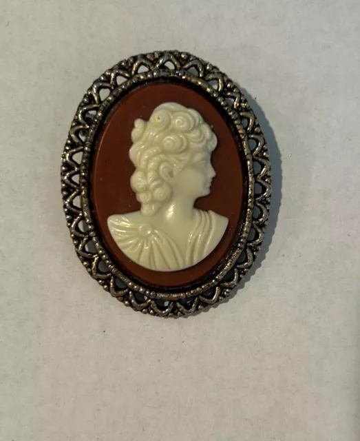 Vintage 12k Gold Filled Carved Cameo Shell Portrait Woman Brooch Pin Pendant