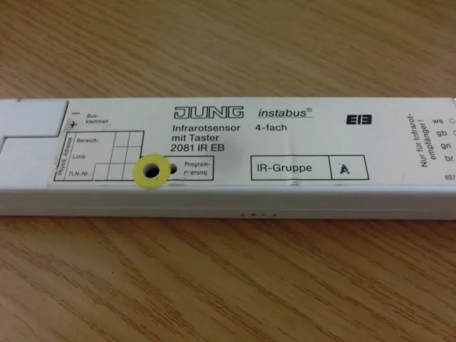 JUNG 2081 IR EB KNX / EIB IR Infrarotsensor mit Taster 2