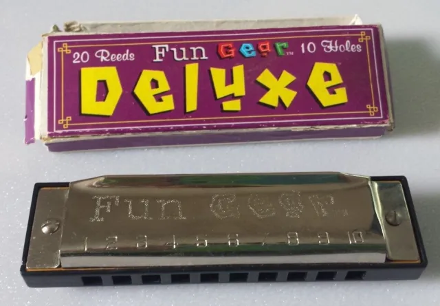 Fun Gear  Deluxe Harmonica  20 Reeds 10 Holes  in Original Purple Box