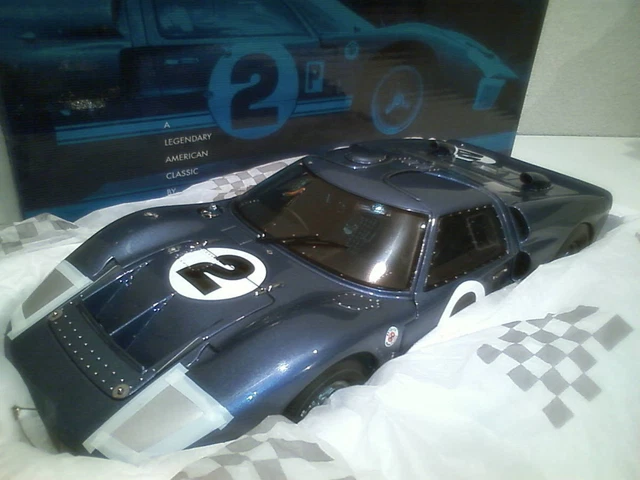 Exoto 1/18 Scale Ford GT40 Mark II No.2 Sebring 12 Hours Endurance Race