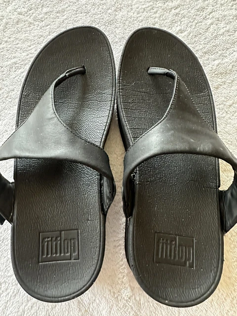 FitFlop Lulu Leather Black Wedge Thong Flip Flop Sandals Women's 7