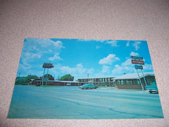 1960s RANCHOUSE MOTEL & RESTAURANT, CHILDRESS TEXAS VTG POSTCARD