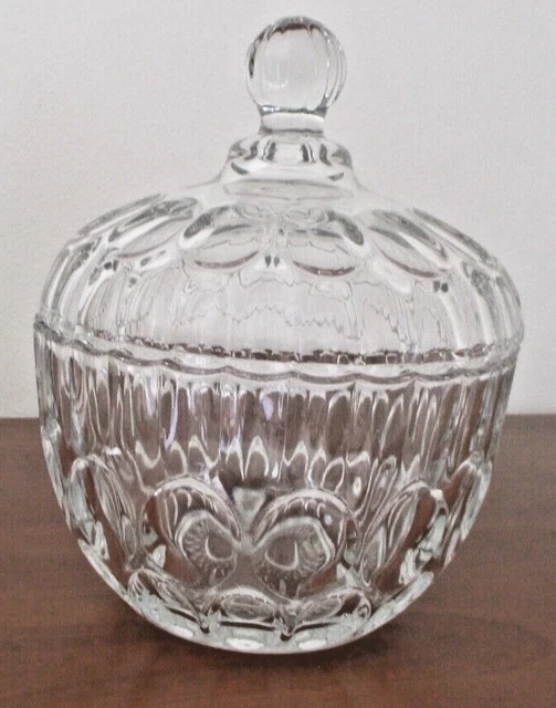 Bonbonnière vintage en verre taillé main image 1
