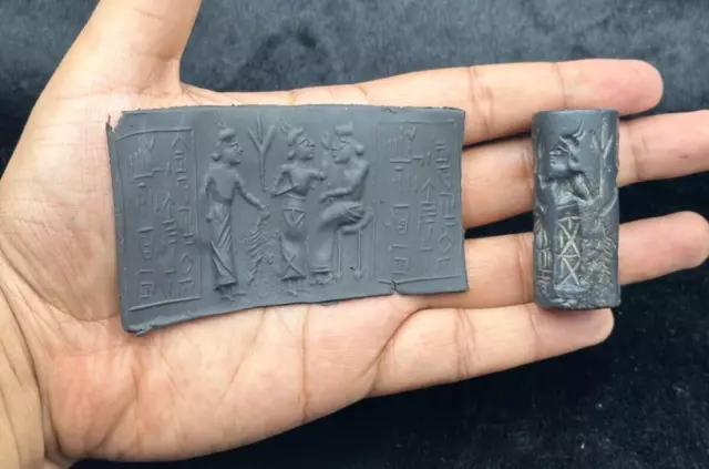 Ancient Historical Story Sumerian Black Jade Stone Cylinder Seal Stamp Bead