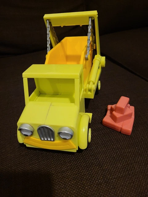 BOB THE BUILDER Skip the Skip Carrier Friction Vehicle with accessory £