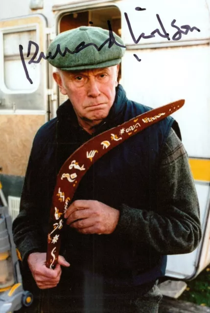 Richard Wilson Signed 6x4 Photo One Foot in the Grave Victor Autograph + COA