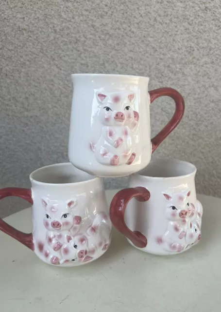 Vtg Kitsch Ceramic Pottery 3D Pigs Mugs Set 3 Sign KMC