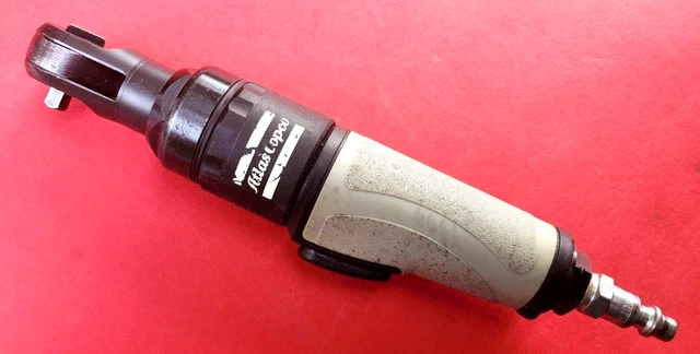 Atlas Copco W2511 1/4" Drive Pneumatic Air Ratchet Wrench 280-Rpm