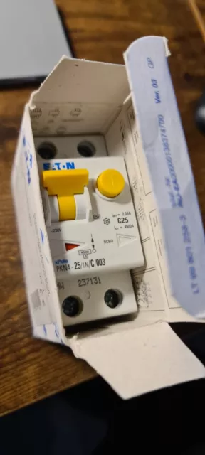 Eaton Pkn4-25/1N/C/003 Interruttore Automatico Differenziale Modulare  25A