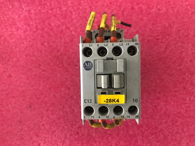 Allen Bradley. 100-C12D10. IEC Contator