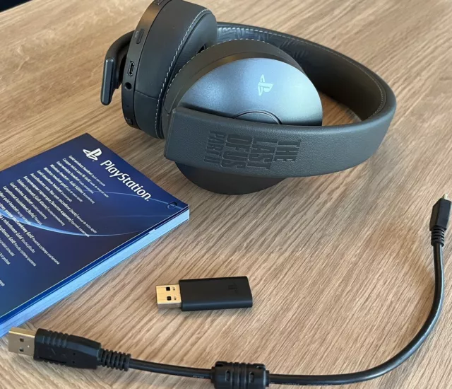Limited edition the last of us part ii gold wireless headset hotsell